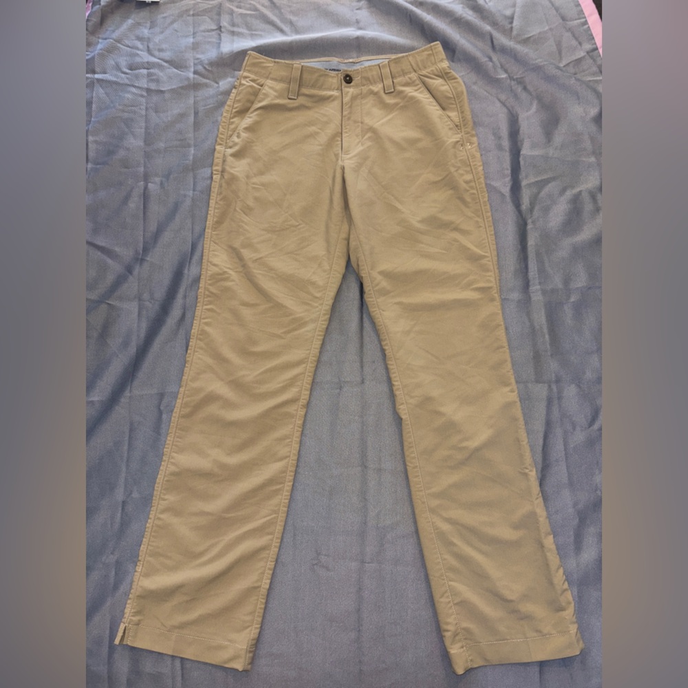 Under Armour Mid Rise Khaki Pants Women’s Size 30/32